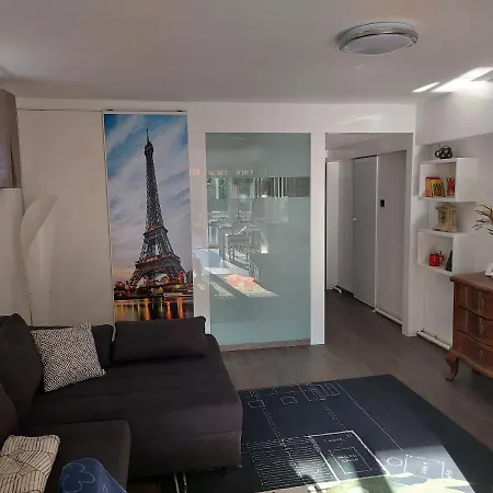 Διαμέρισμα 2+2szemelyes Apartman Kerttel *
